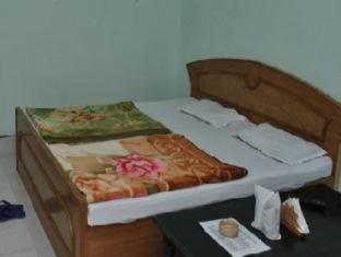 Hotel Neelkanth Lucknow Buitenkant foto