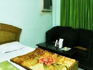 Hotel Neelkanth Lucknow Buitenkant foto